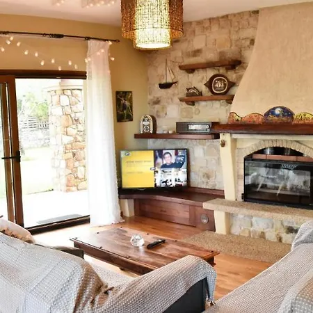 Holiday home Makis & Dimitra House *