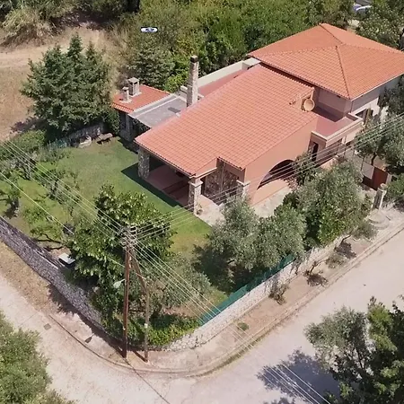 Makis & Dimitra House Holiday home