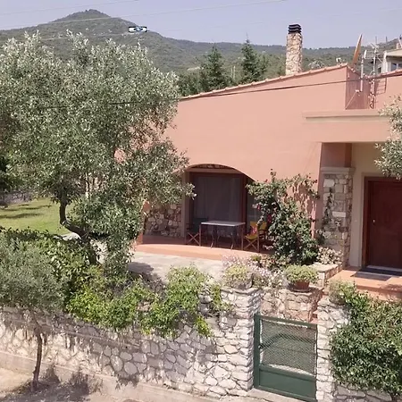 Holiday home Makis & Dimitra House
