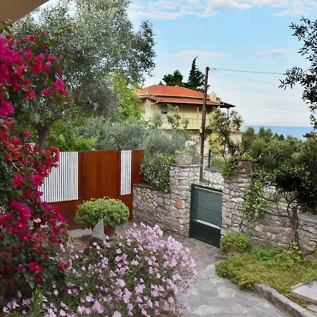 Holiday home Makis & Dimitra House