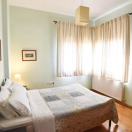 Makis & Dimitra House Holiday home
